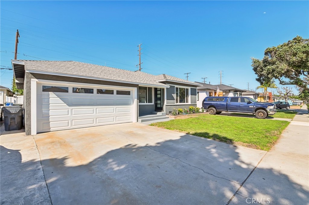 5741 Tanglewood Street