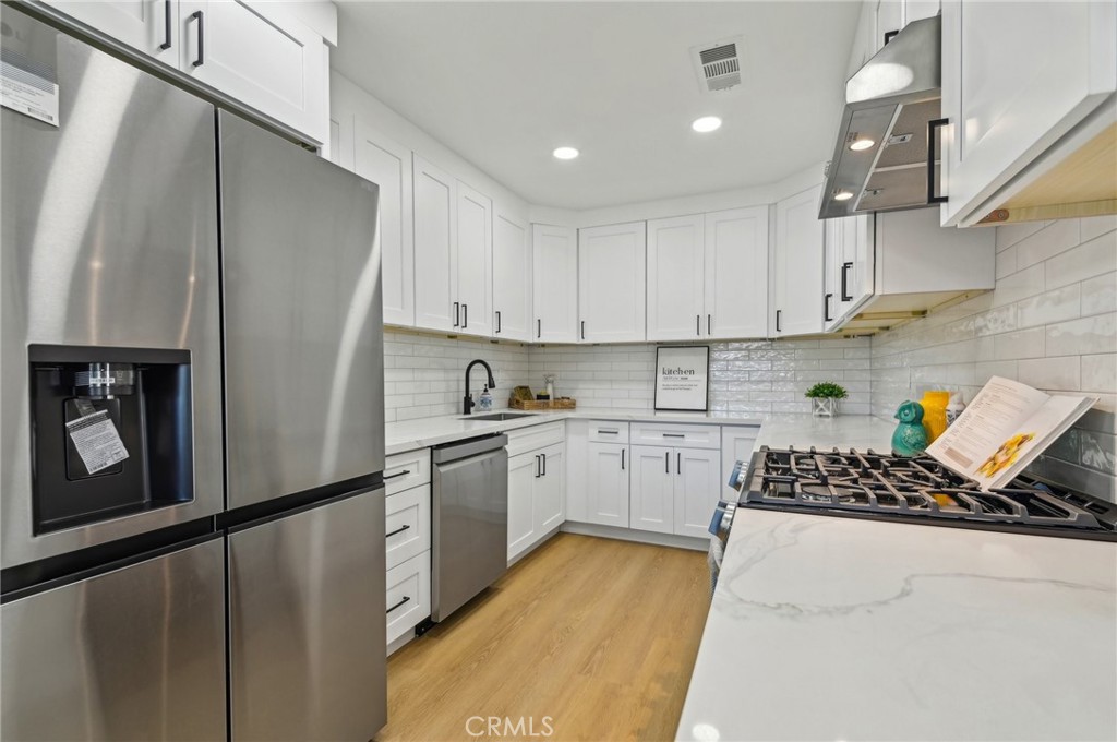 5741 Tanglewood Street