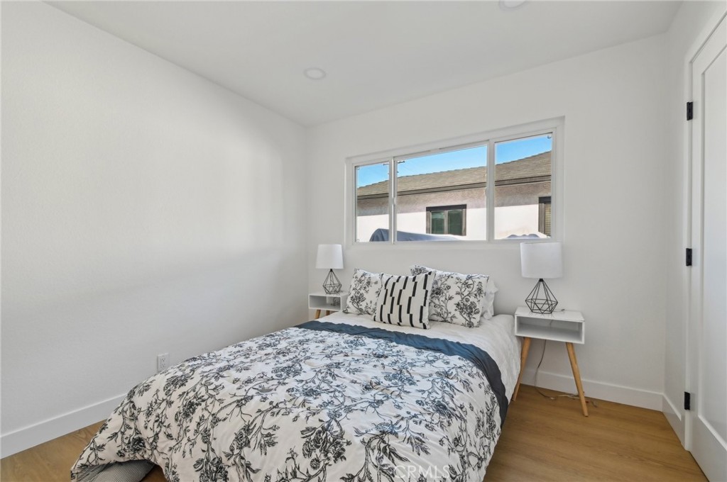 5741 Tanglewood Street