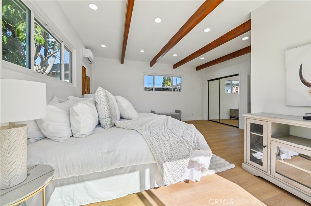 5741 Tanglewood Street