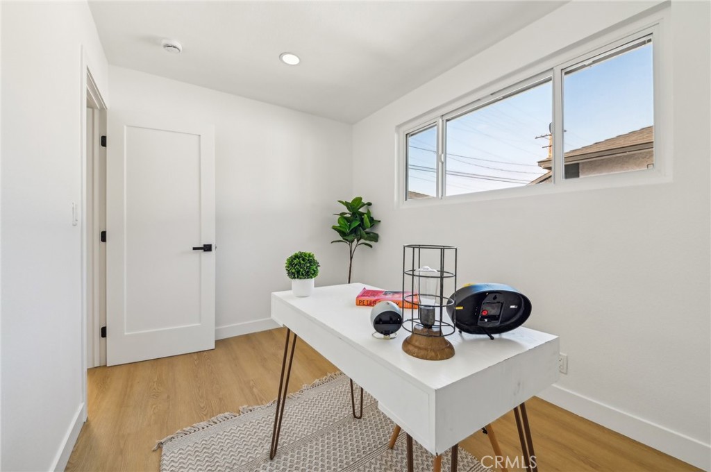 5741 Tanglewood Street