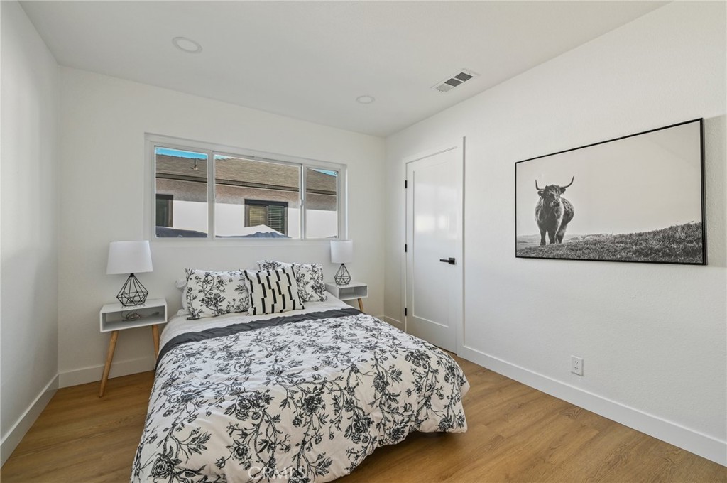 5741 Tanglewood Street