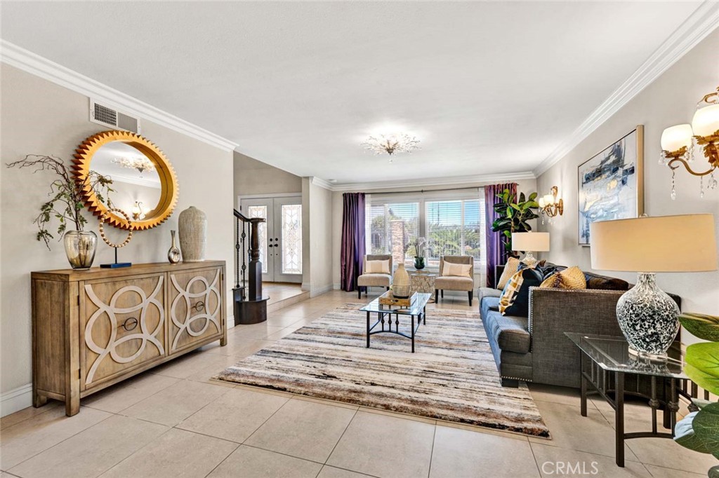 1033 Damascus Circle