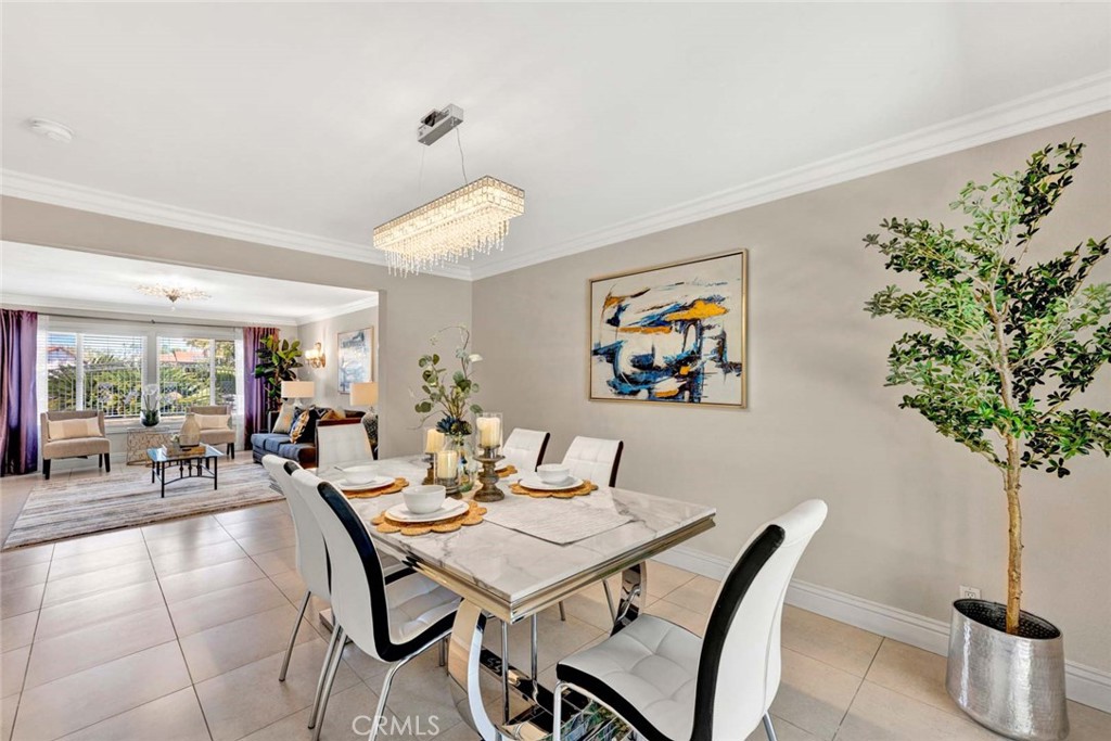 1033 Damascus Circle