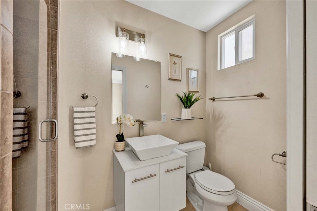 1033 Damascus Circle