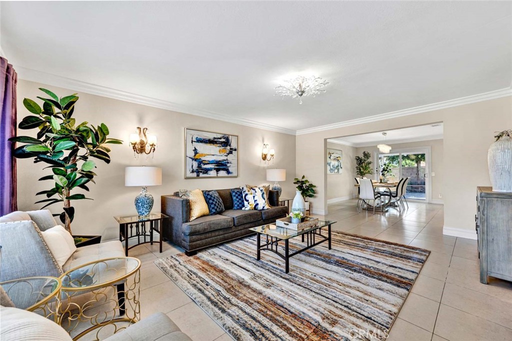 1033 Damascus Circle