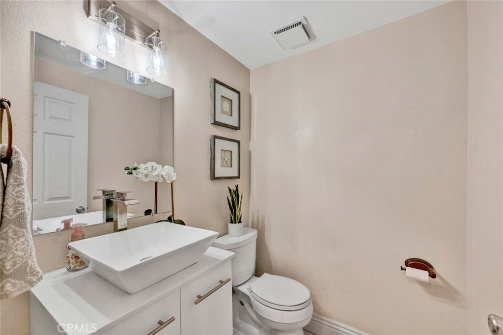 1033 Damascus Circle