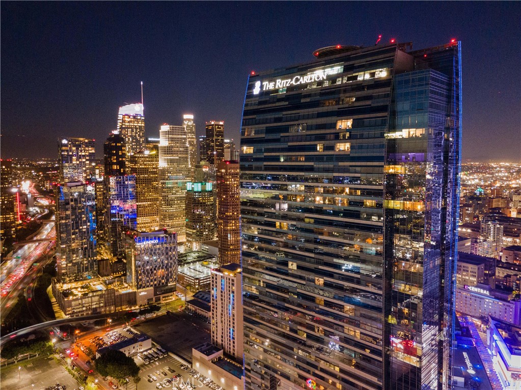 900 W Olympic Boulevard 48C