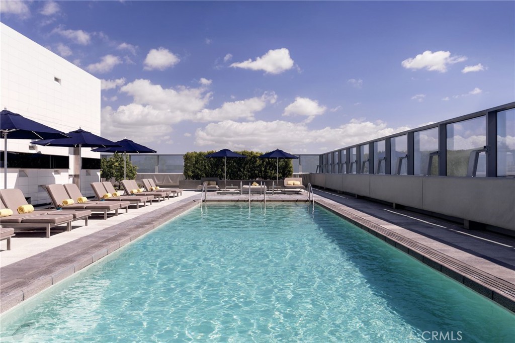 900 W Olympic Boulevard 48C