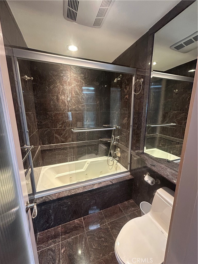 530 Cliff Drive 102