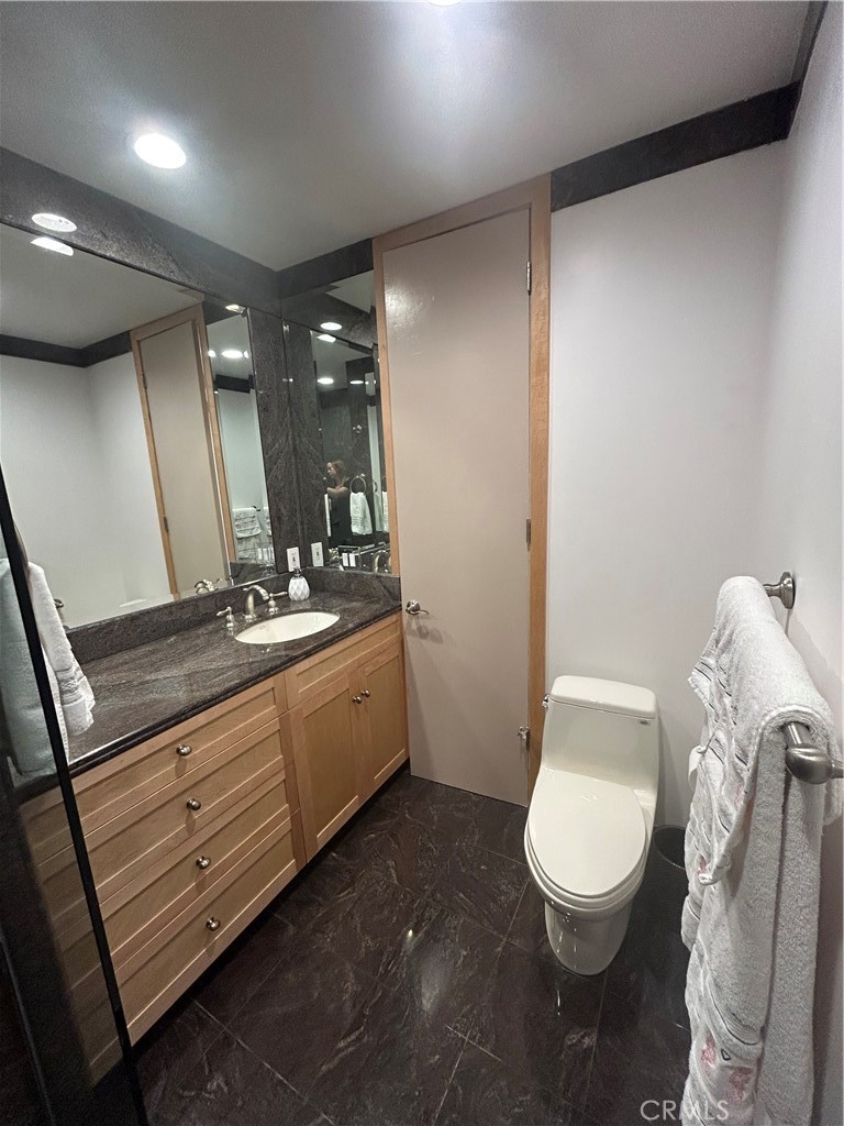 530 Cliff Drive 102