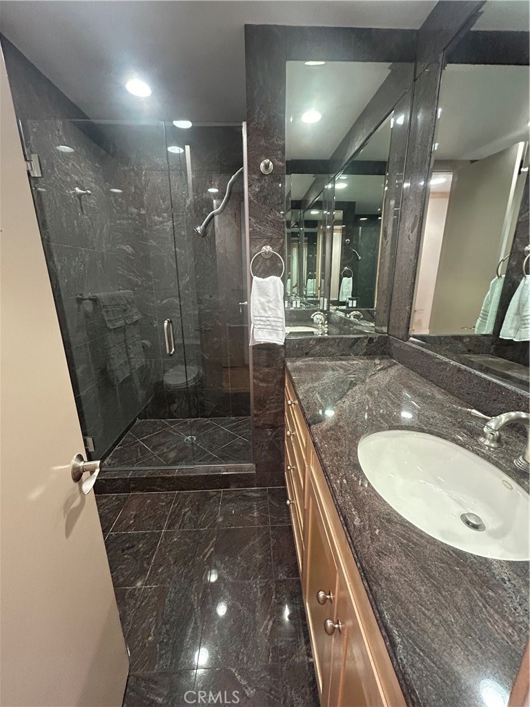 530 Cliff Drive 102