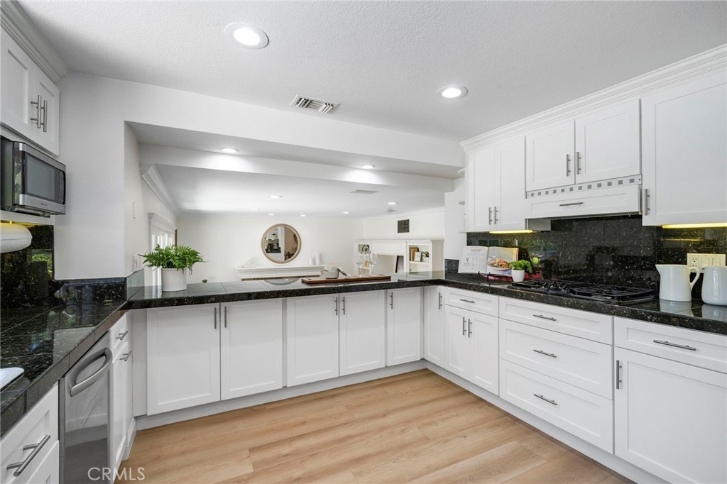 24951 Avenida Bancal