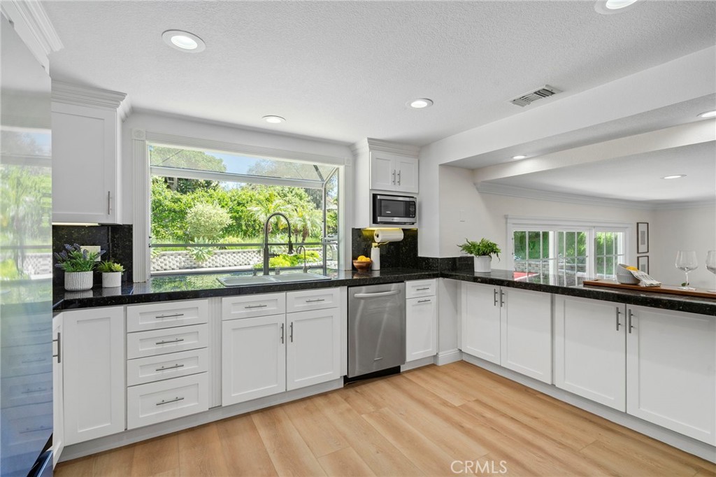 24951 Avenida Bancal