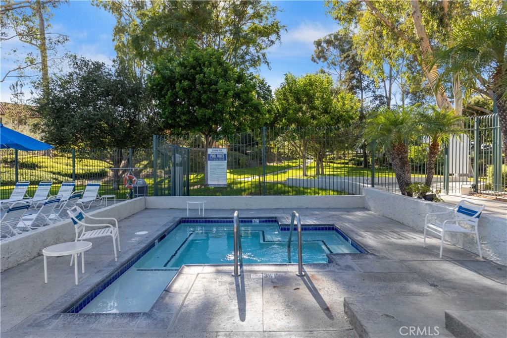 24951 Avenida Bancal