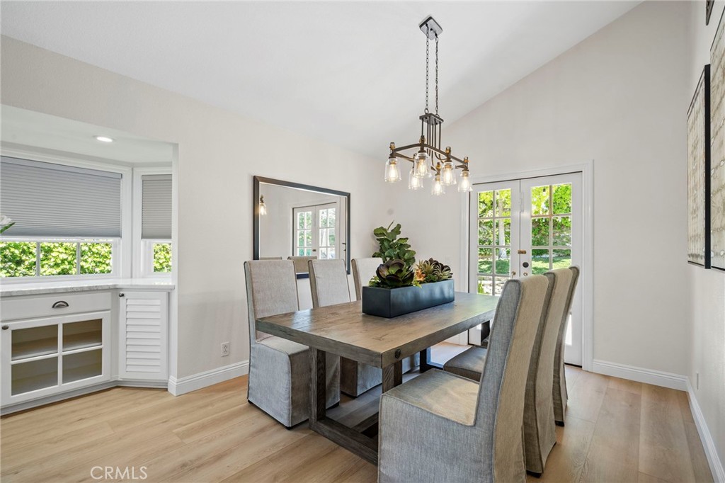 24951 Avenida Bancal