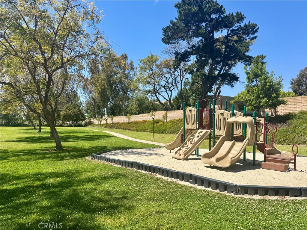 24951 Avenida Bancal