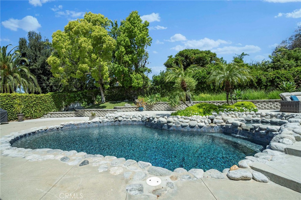 24951 Avenida Bancal