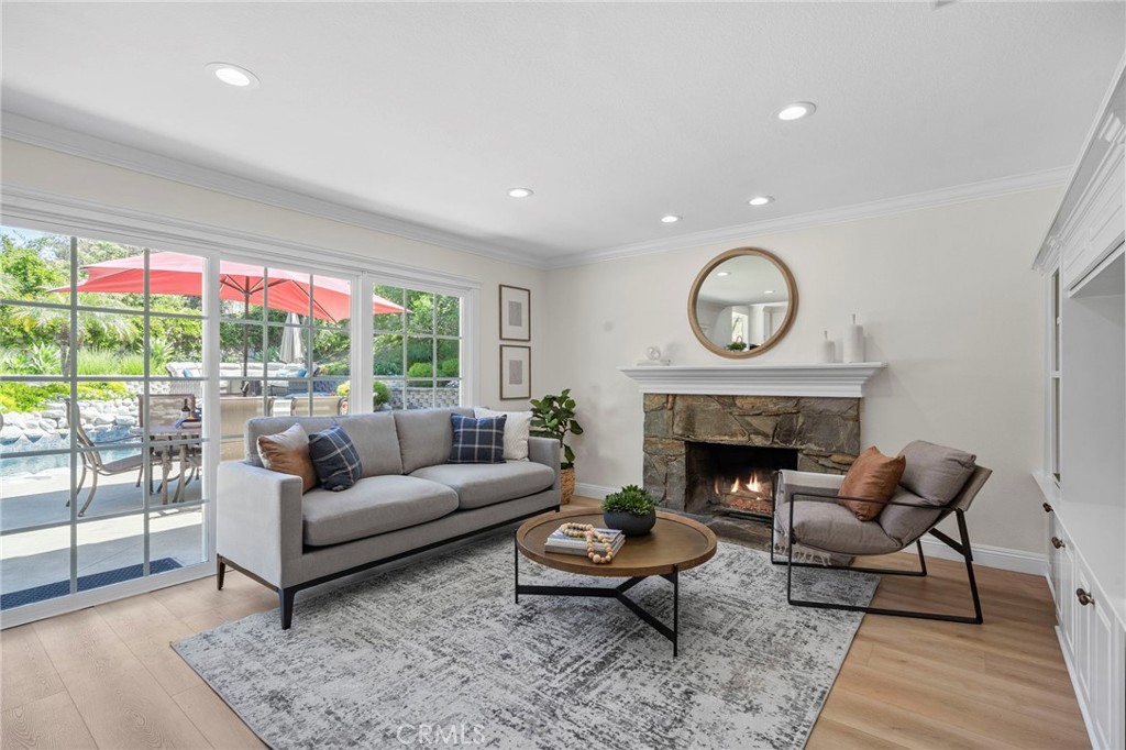 24951 Avenida Bancal