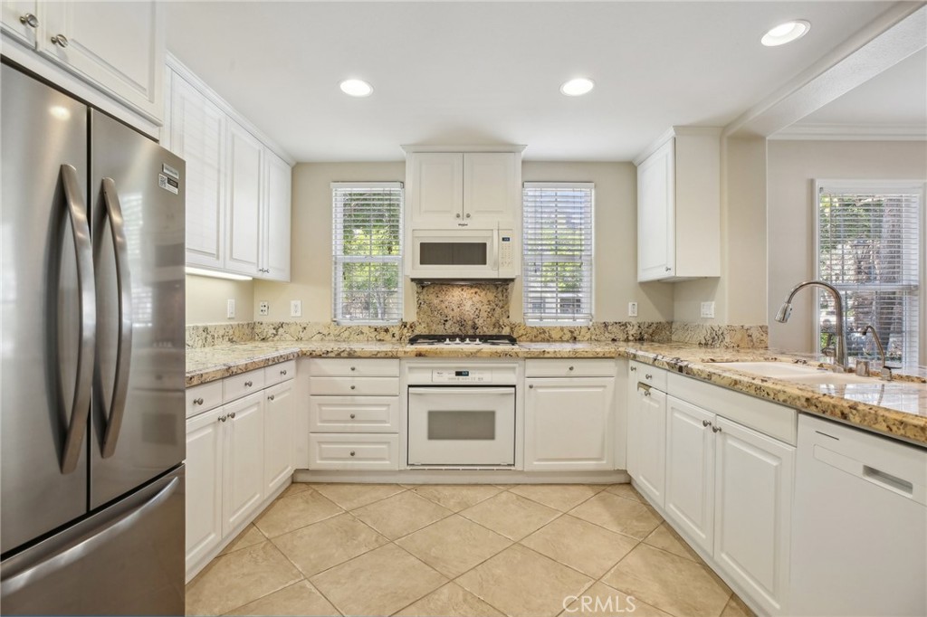 11 Sablewood Circle 78