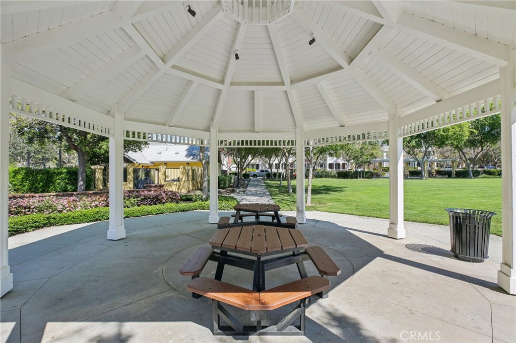 11 Sablewood Circle 78