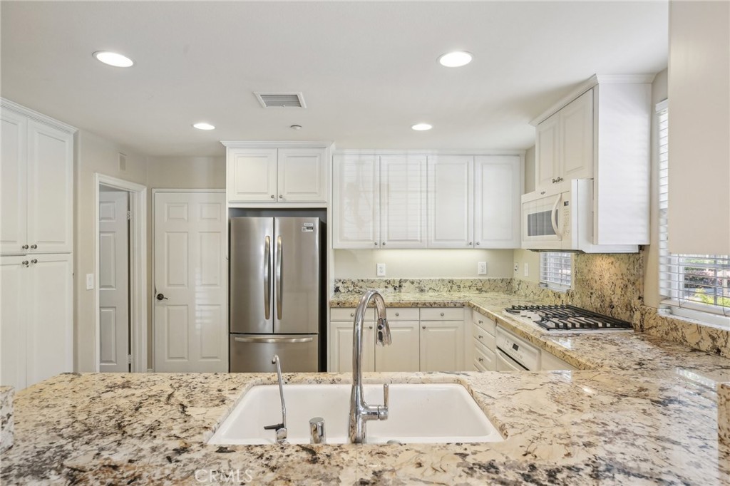 11 Sablewood Circle 78