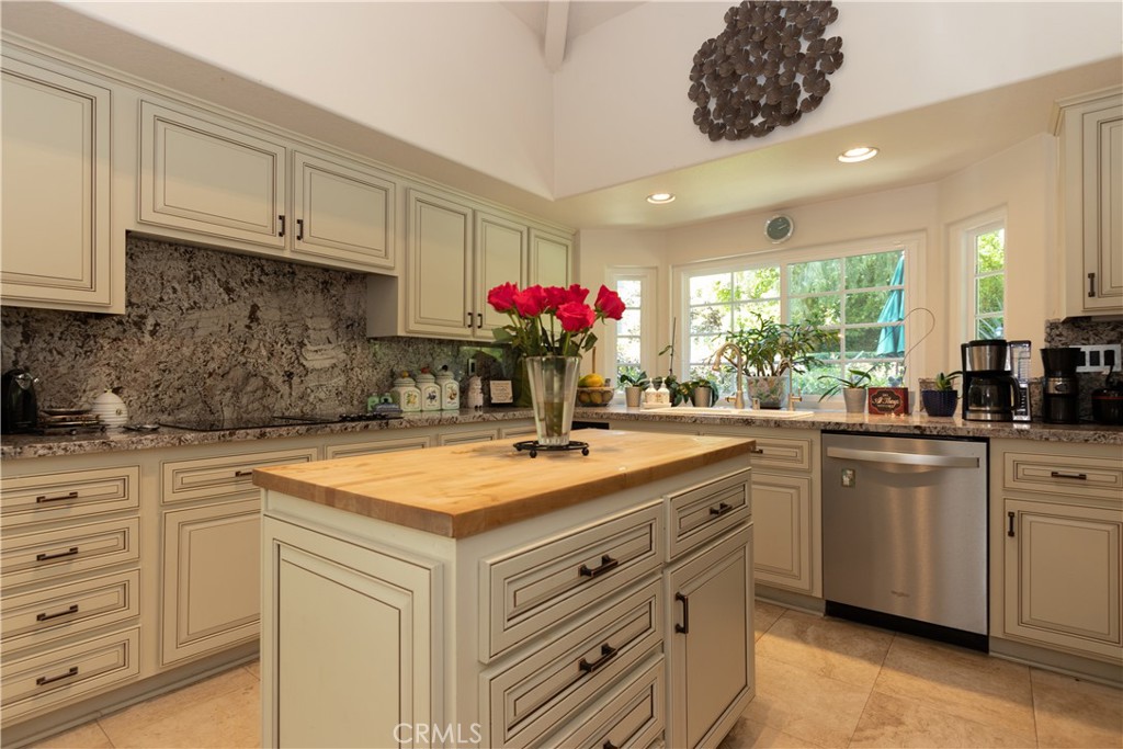 30196 Hillside Terrace