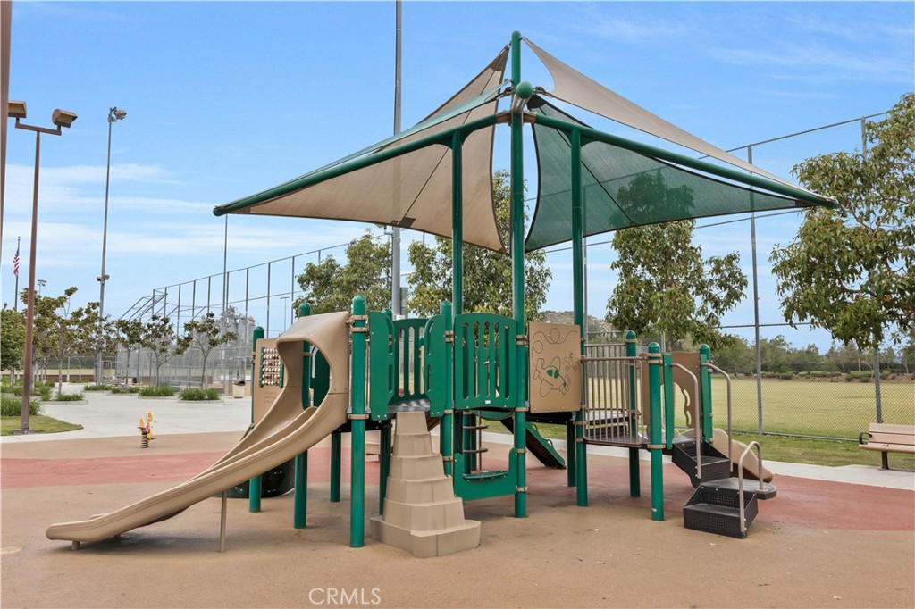 372 W Linden Drive