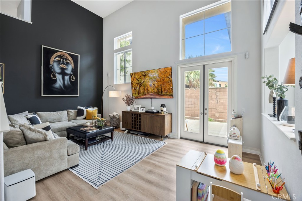 372 W Linden Drive