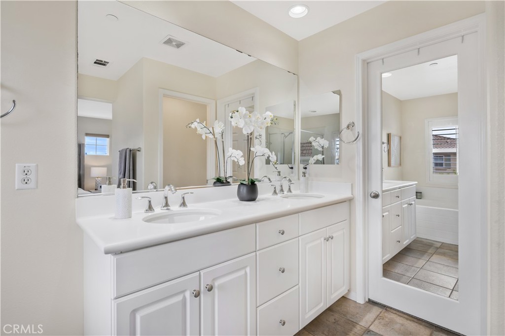 372 W Linden Drive