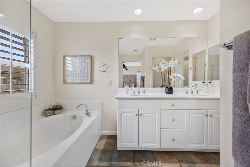 372 W Linden Drive