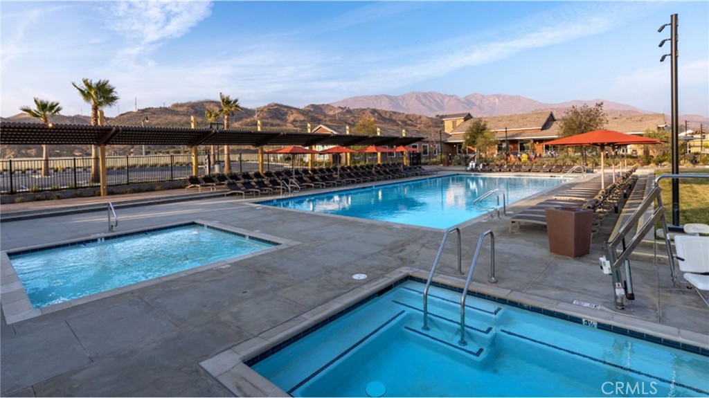 460 Checkerbloom Lane