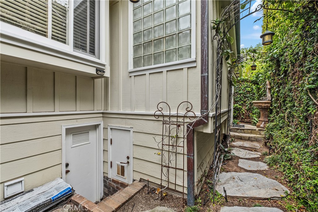 31592 Santa Rosa Dr.