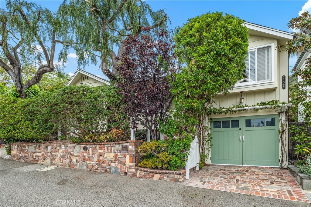 31592 Santa Rosa Dr.