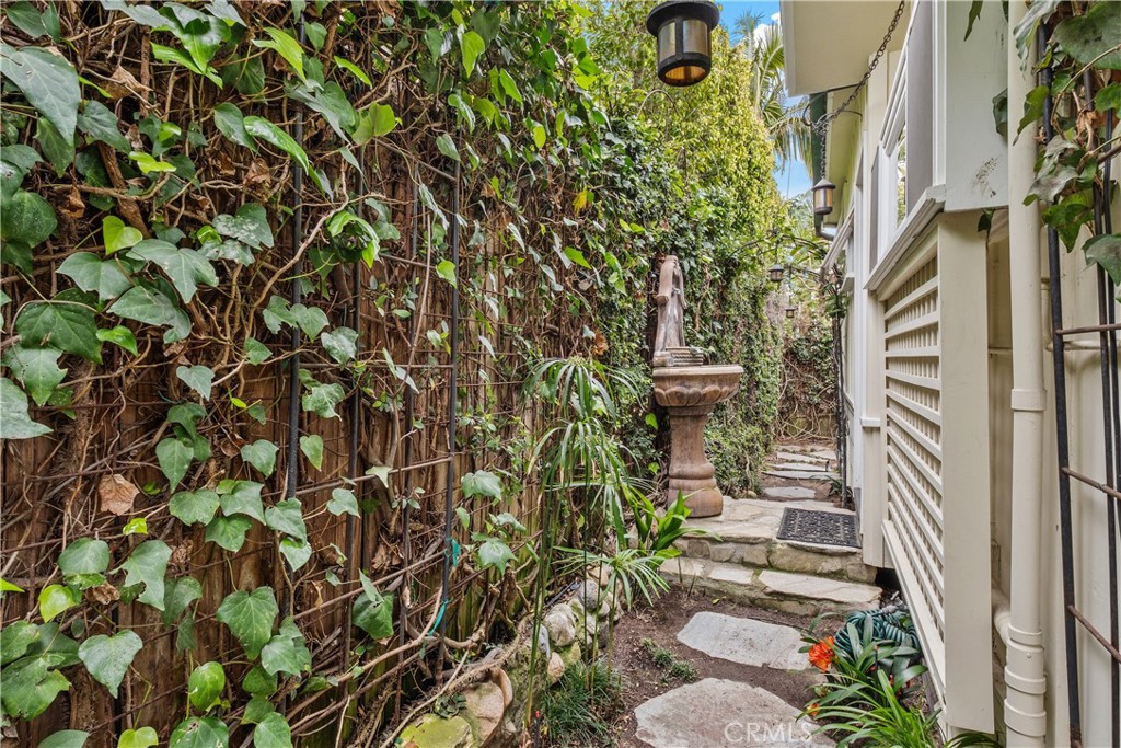 31592 Santa Rosa Dr.