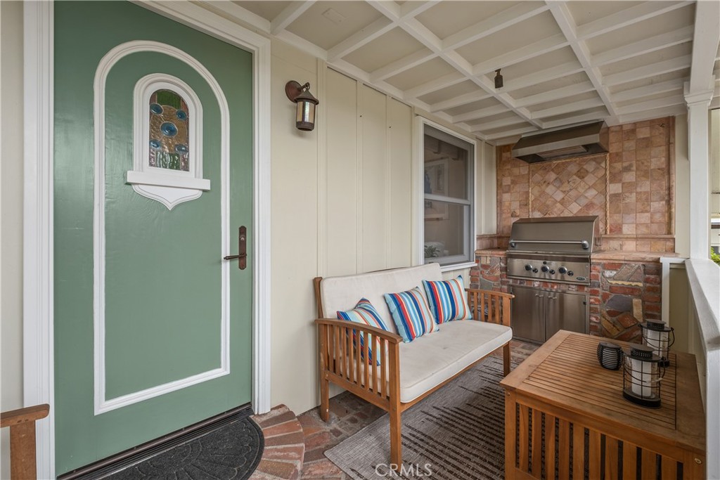 31592 Santa Rosa Dr.