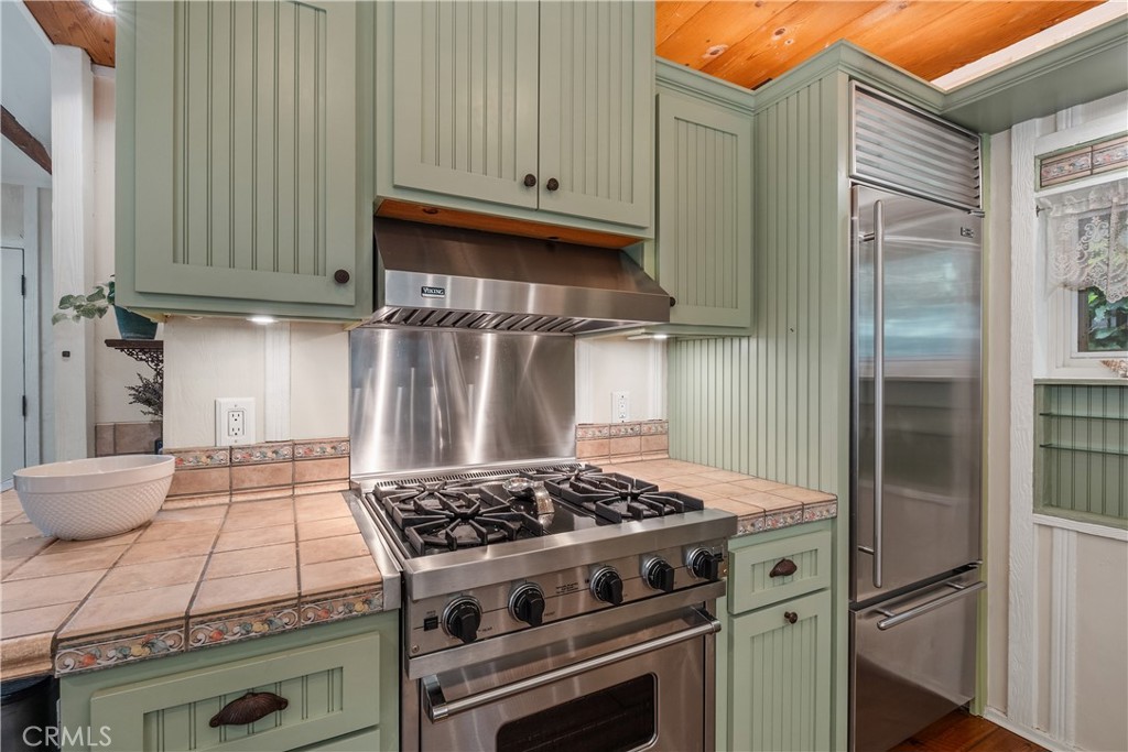 31592 Santa Rosa Dr.