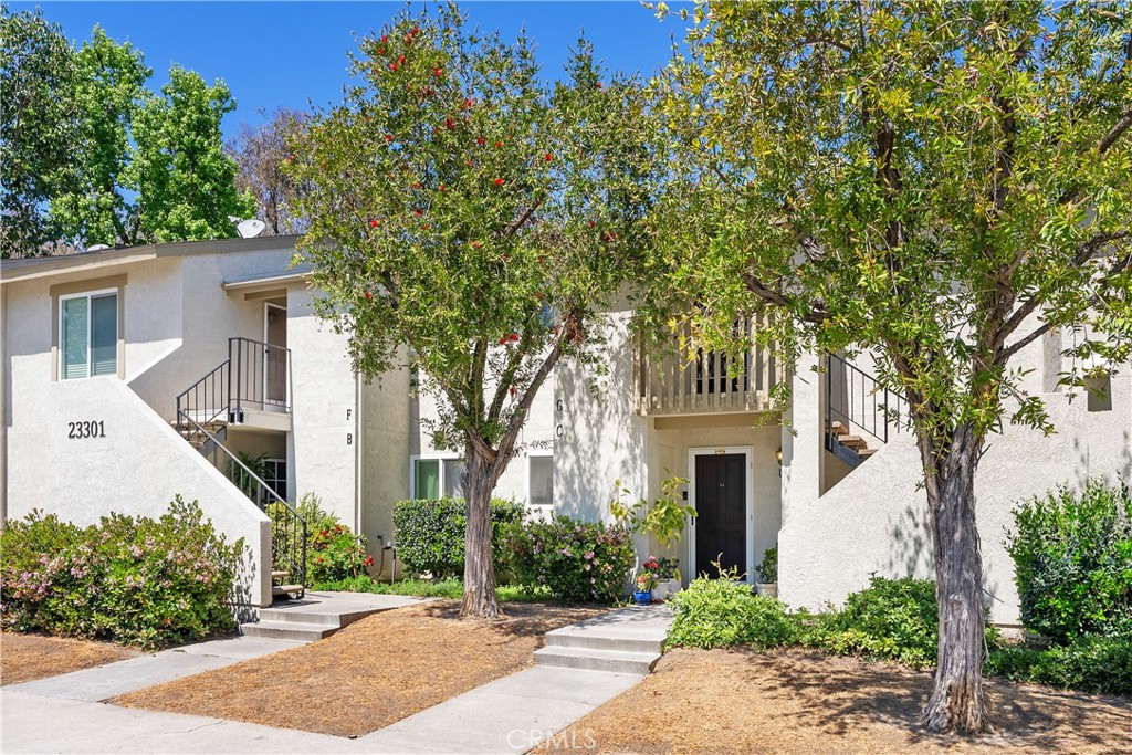 23301 La Glorieta 86