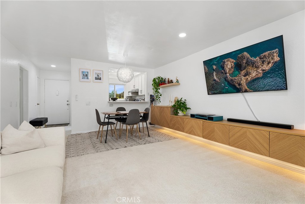 23301 La Glorieta 86