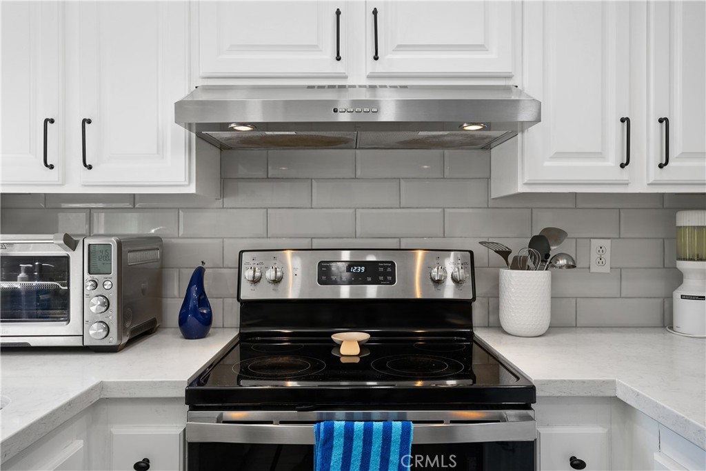 23301 La Glorieta 86