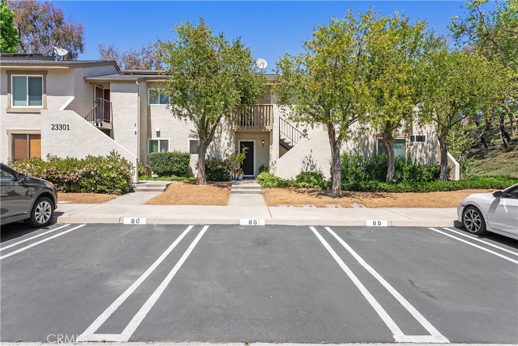 23301 La Glorieta 86