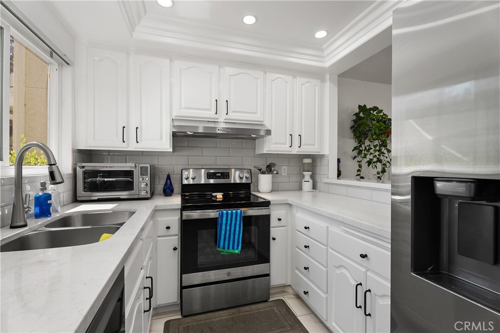 23301 La Glorieta 86