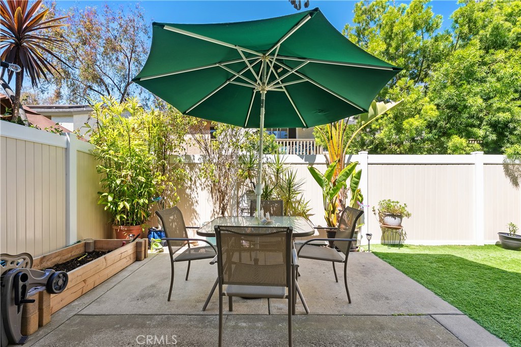 23301 La Glorieta 86