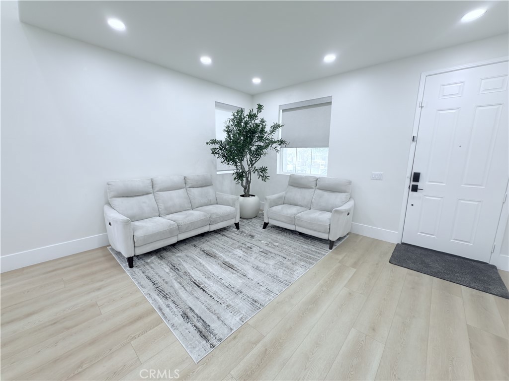 7048 E Horizon Drive