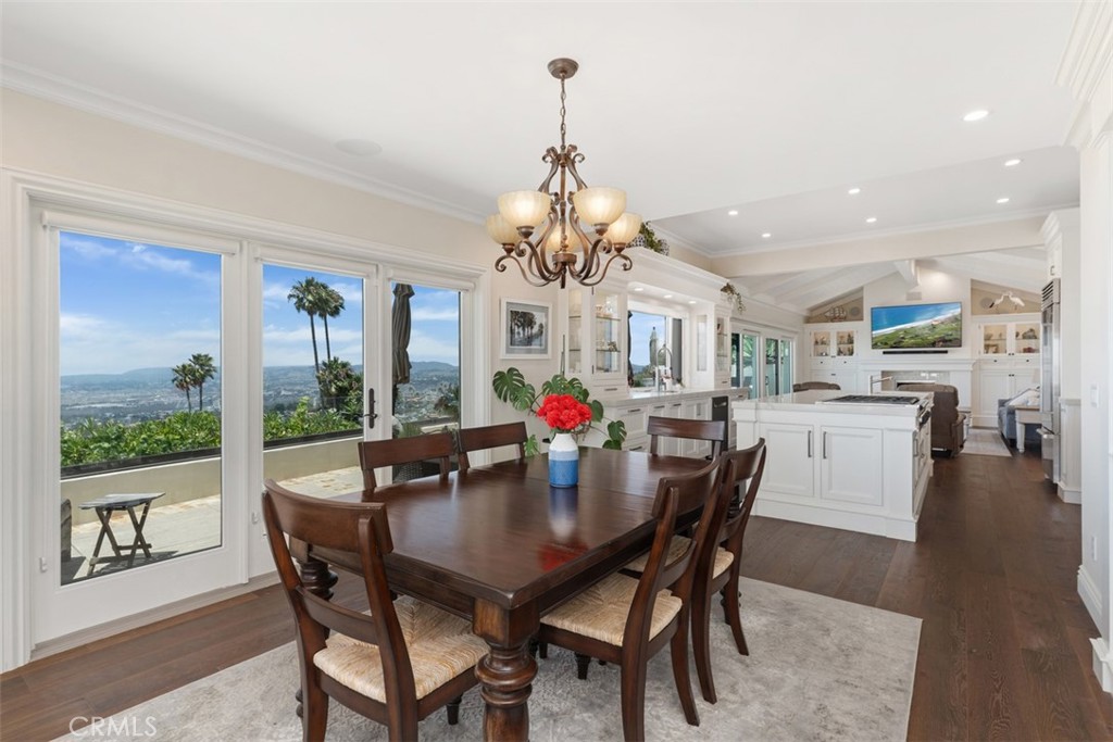 413 E Avenida Cordoba