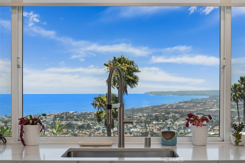 413 E Avenida Cordoba