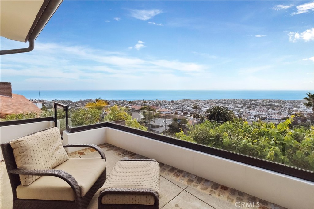 413 E Avenida Cordoba