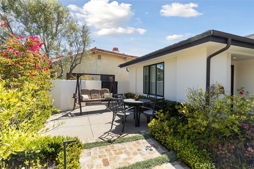 413 E Avenida Cordoba