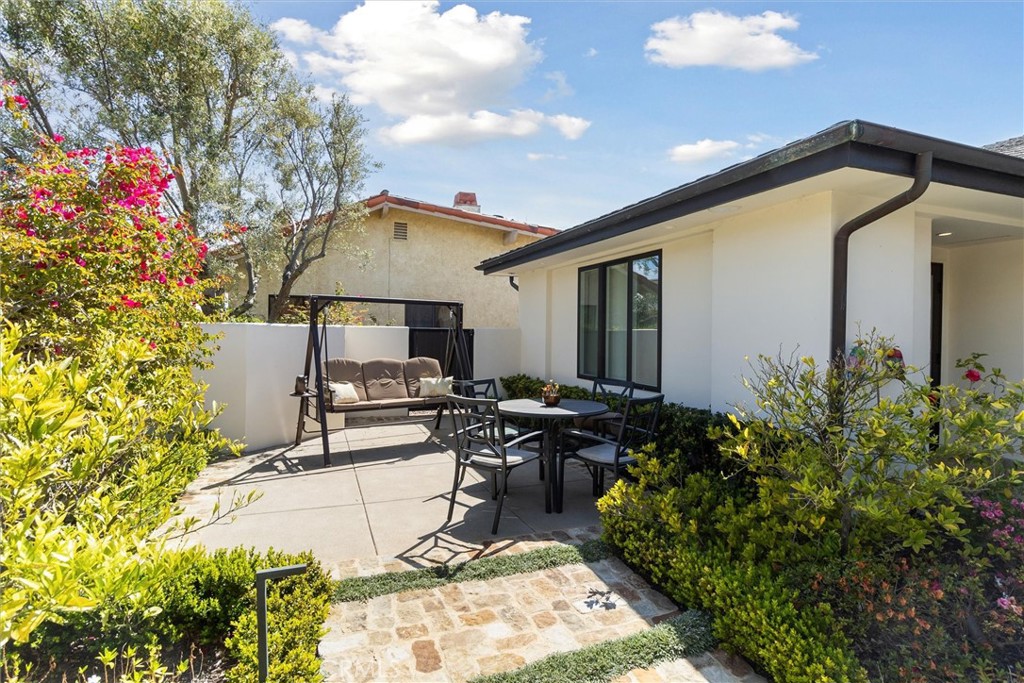 413 E Avenida Cordoba