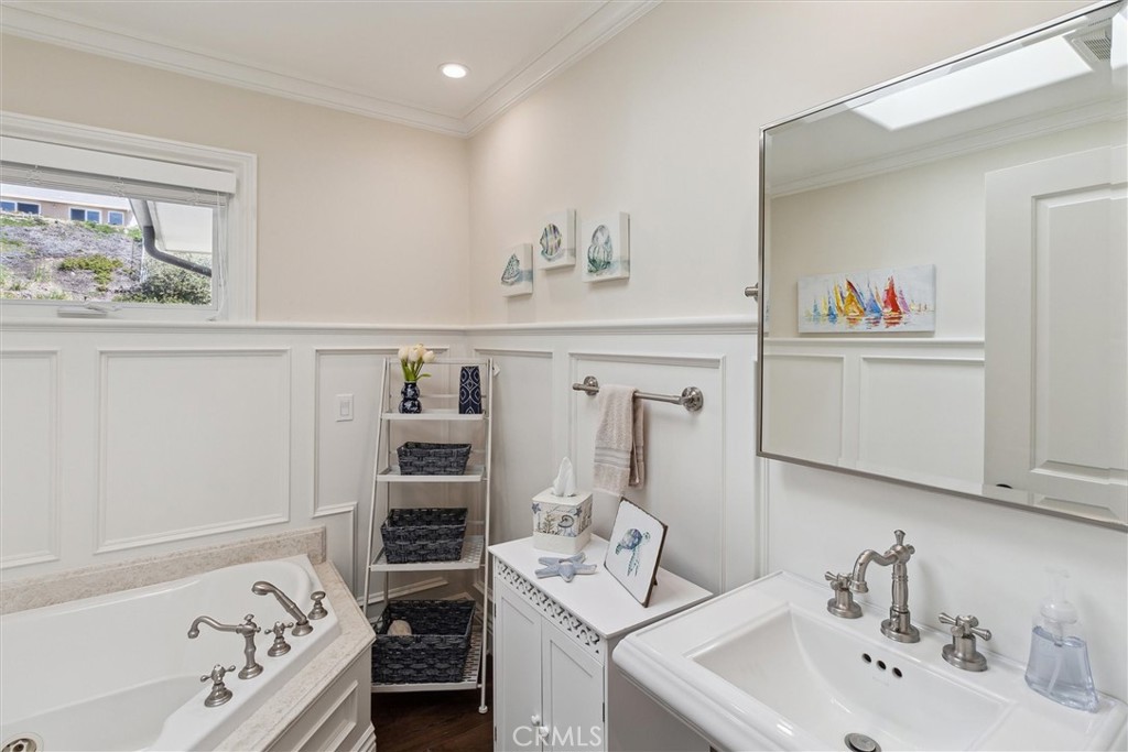 413 E Avenida Cordoba